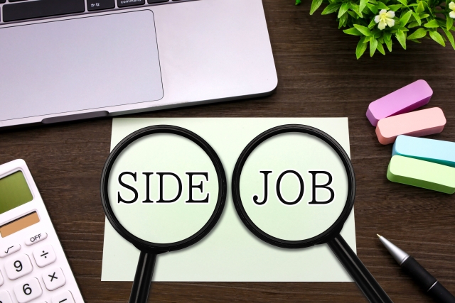 SIDE JOBとか書かれた画像